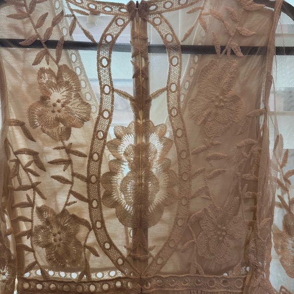 Wishlist Romper ❤️Gorgeous Cream Floral Lace - Picture 12 of 15